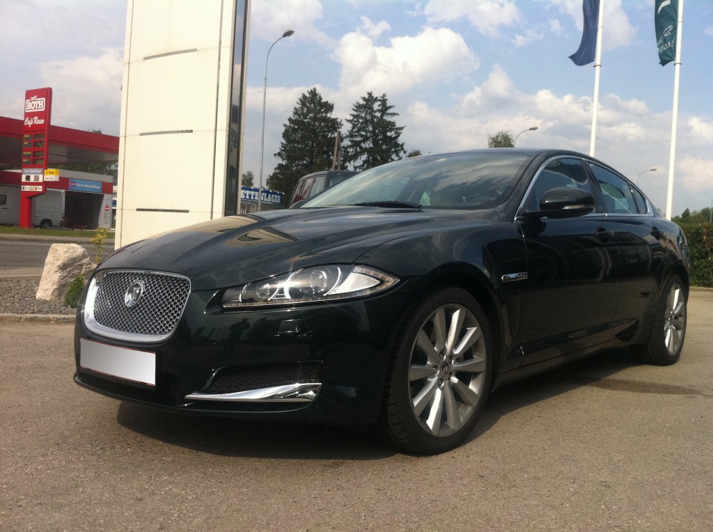 Jaguar XF 2011